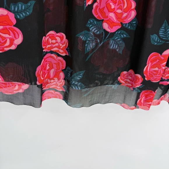 Matilda Jane Floral Babydoll Winter Blooms Top Black Red/Pink Roses Size S - Picture 8 of 13